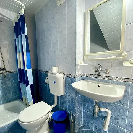 Stemak 3* بوموري